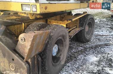 Евакуатор Liebherr 900 Litronic 1996 в 
