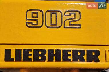 Колесный экскаватор Liebherr 902 1900 в 