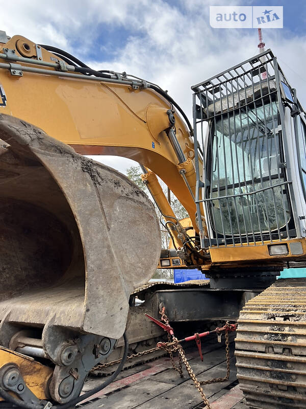 Гусеничный экскаватор Liebherr 904 2005 в Ковеле