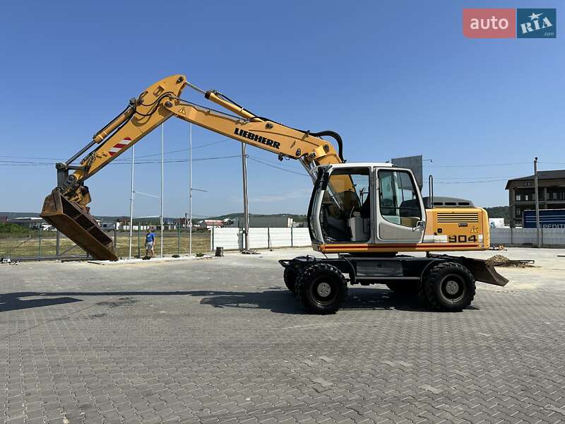 Колісний екскаватор Liebherr 904 2009 в Чернівцях фото 3 Колісний екскаватор Liebherr 904 2009 в Чернівцях
