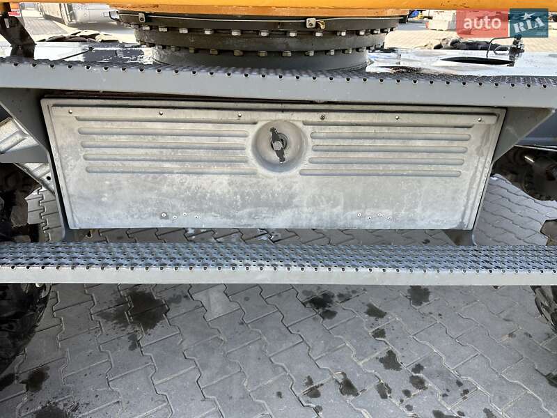 Колісний екскаватор Liebherr 904 2009 в Чернівцях фото 16 Колісний екскаватор Liebherr 904 2009 в Чернівцях