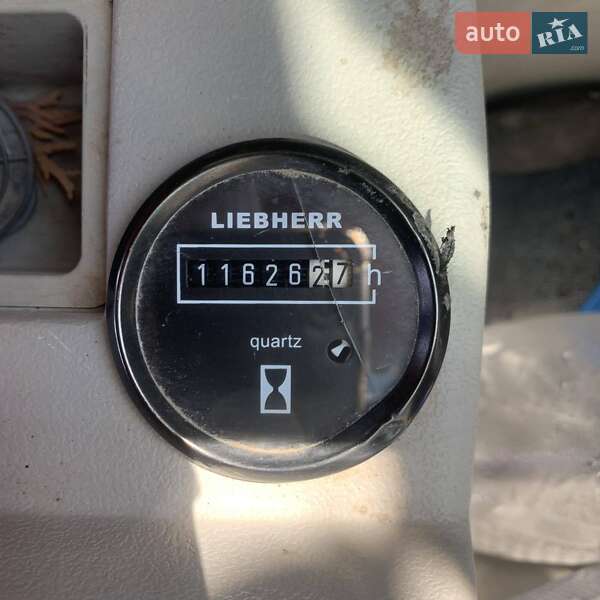 Колесный экскаватор Liebherr 904 2009 в Черновцах
