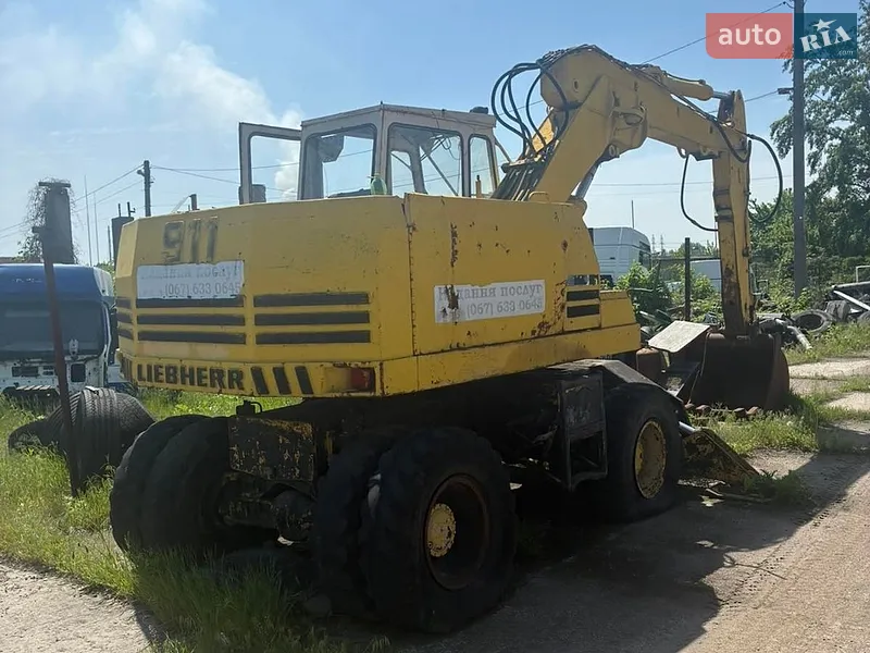 Liebherr 912 1984