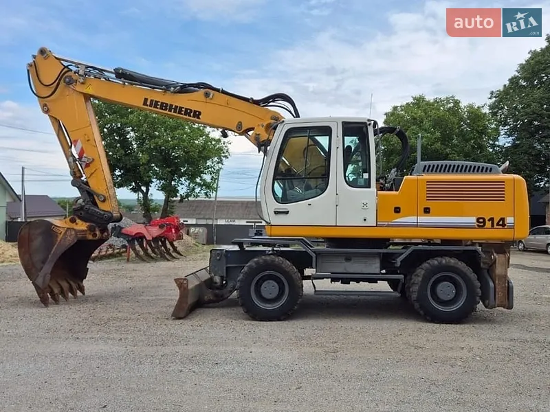 Liebherr 914 2011