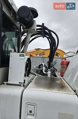 Экскаватор погрузчик Liebherr 942 1998 в 