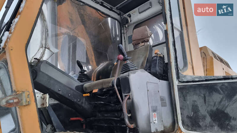 Гусеничный экскаватор Liebherr 954 2004 в Одессе