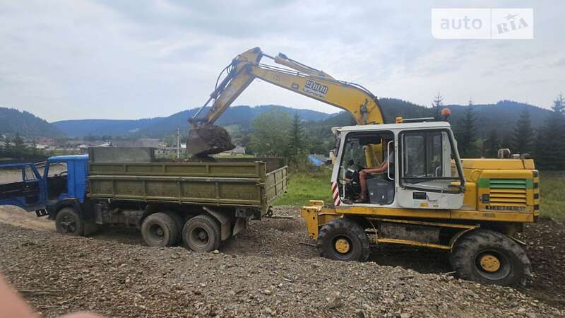 Колесный экскаватор Liebherr A 900 2005 в Путиле