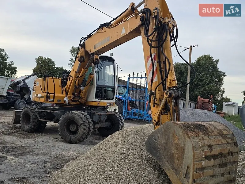 Liebherr A316 2000