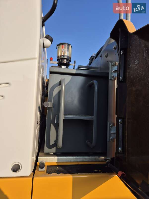 Колісний екскаватор Liebherr A 2016 в Чернівцях фото 11 Колісний екскаватор Liebherr A 2016 в Чернівцях