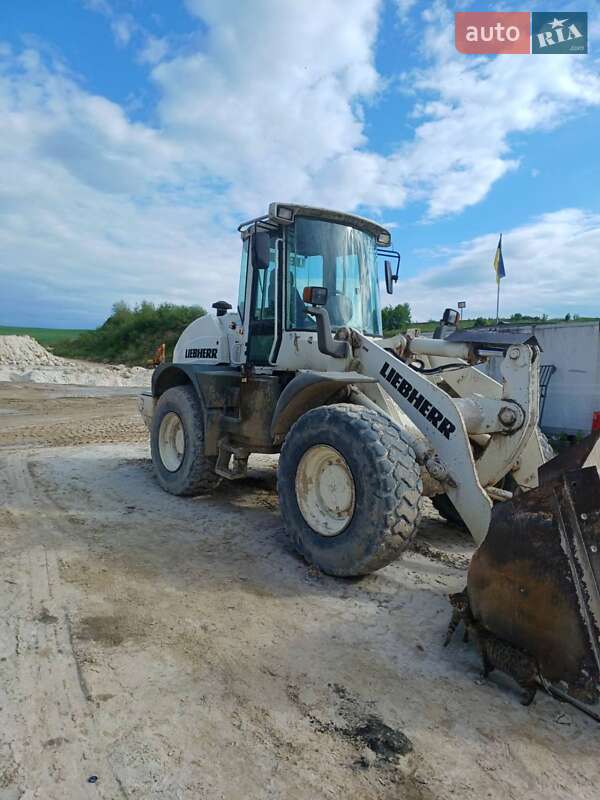 Другая спецтехника Liebherr L 522 2001 в Рогатине