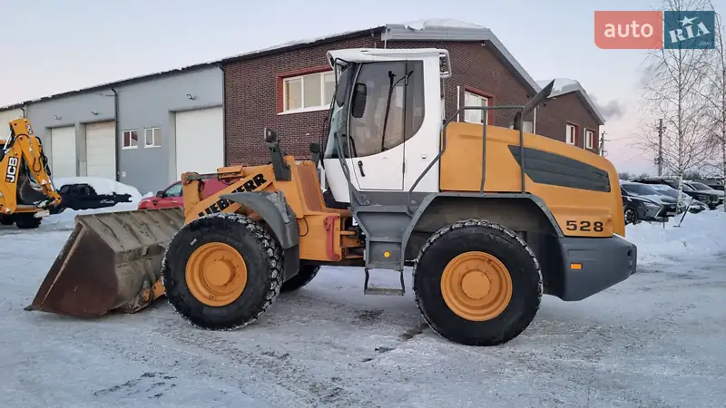 Liebherr L 524 2011