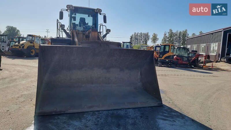 Фронтальный погрузчик Liebherr L 580 2008 в 