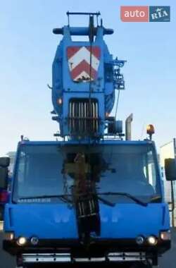 Автокран Liebherr LTM 2002 в Львове