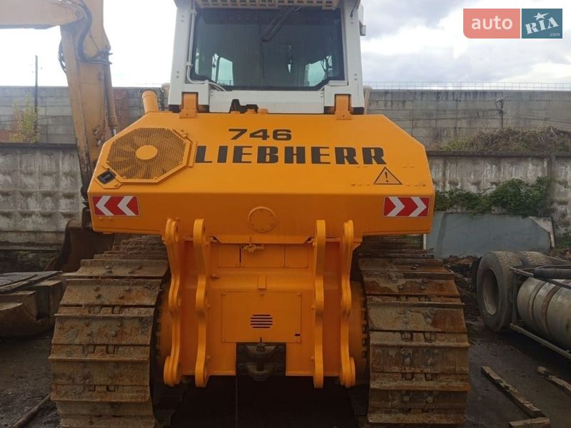 Бульдозер Liebherr PR 2017 в Калуше