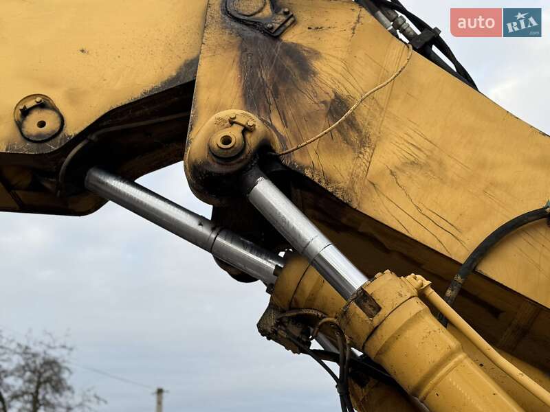 Гусеничний екскаватор Liebherr R 934 1999 в Рівному