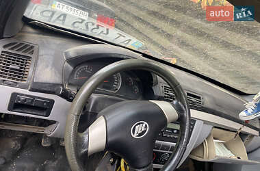 Седан Lifan 520 2007 в  фото 2 Седан Lifan 520 2007 в
