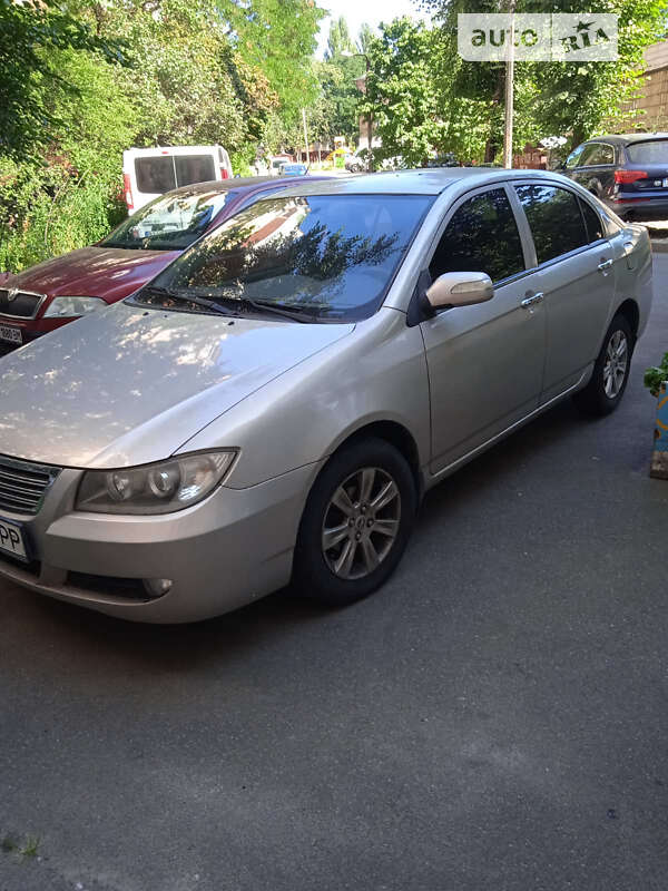Седан Lifan 620 2012 в 