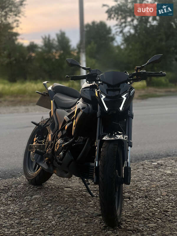 Мотоцикл Спорт-туризм Lifan SR 220 2024 в 