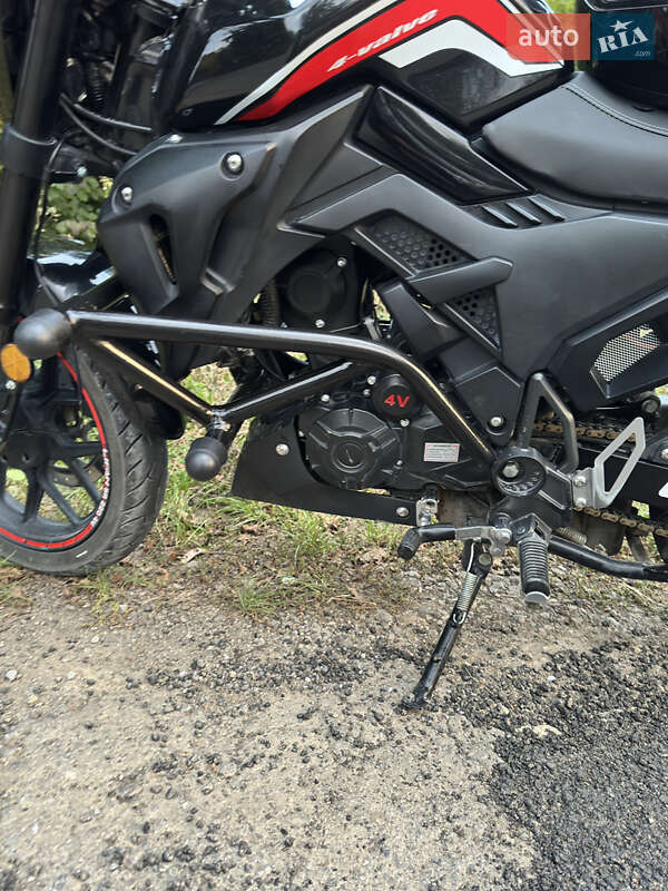 Мотоцикл Без обтекателей (Naked bike) Lifan SR 220 2024 в Борщеве