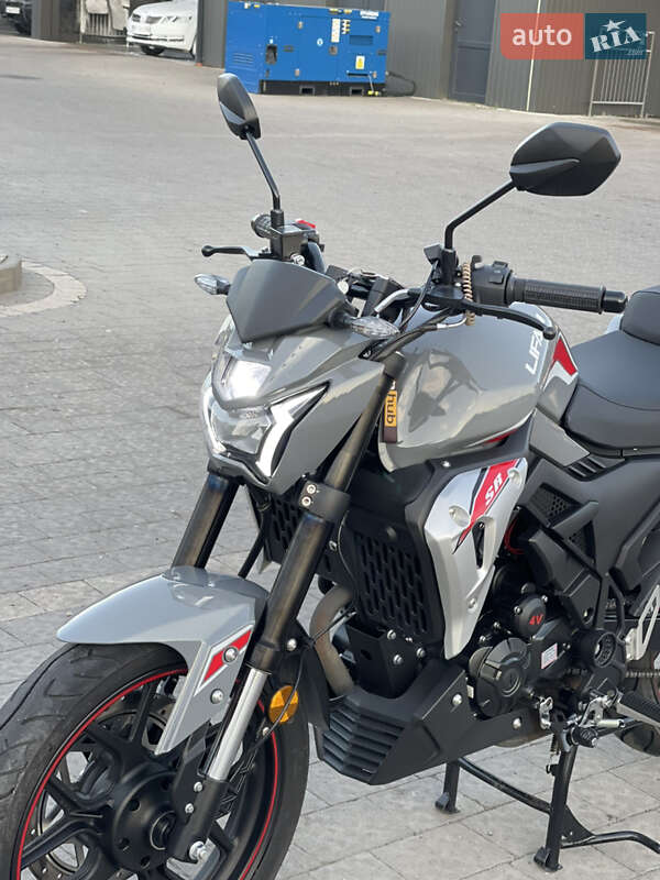 Мотоцикл Без обтекателей (Naked bike) Lifan SR 220 2025 в Дрогобыче фото 2 Мотоцикл Без обтекателей (Naked bike) Lifan SR 220 2025 в Дрогобыче