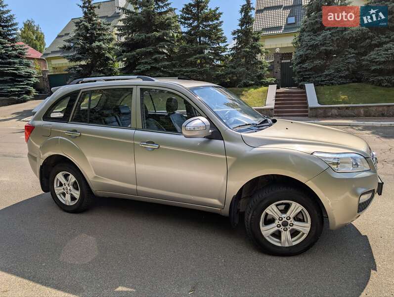 Внедорожник / Кроссовер Lifan X60 2013 в Киеве фото 8 Внедорожник / Кроссовер Lifan X60 2013 в Киеве