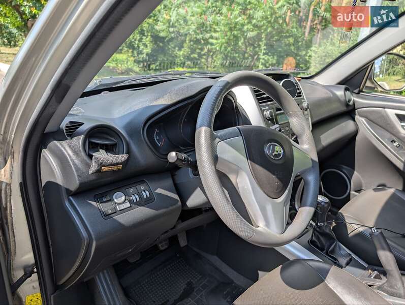 Внедорожник / Кроссовер Lifan X60 2013 в Киеве фото 20 Внедорожник / Кроссовер Lifan X60 2013 в Киеве