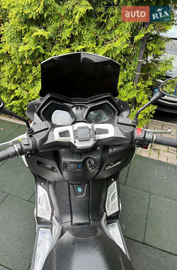 Макси-скутер Like.Bike Earth 2021 в 