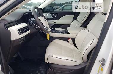 Позашляховик / Кросовер Lincoln Aviator 2023 в 