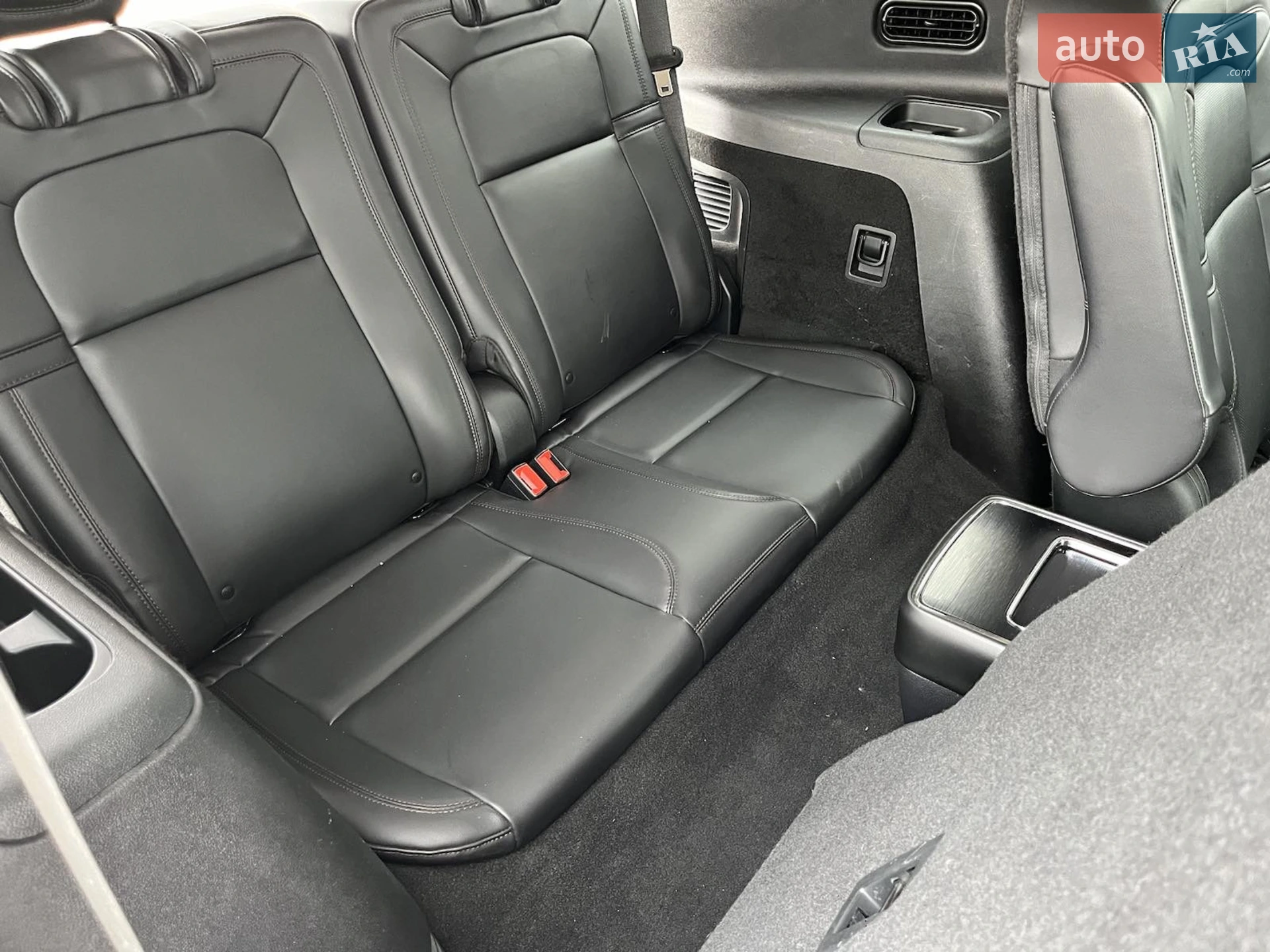 2021 Lincoln Aviator - мініатюра 21