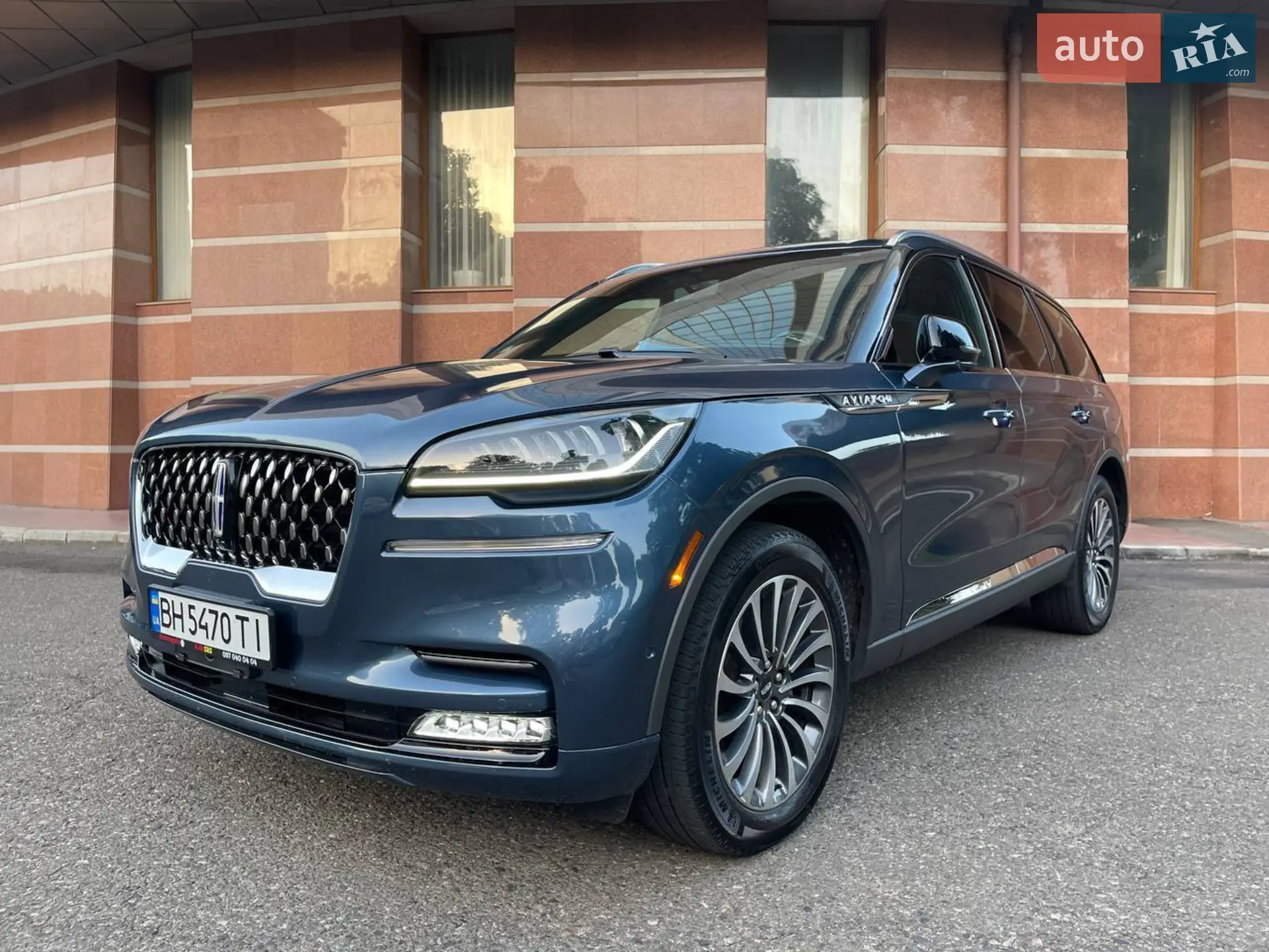 2019 Lincoln Aviator - мініатюра 11