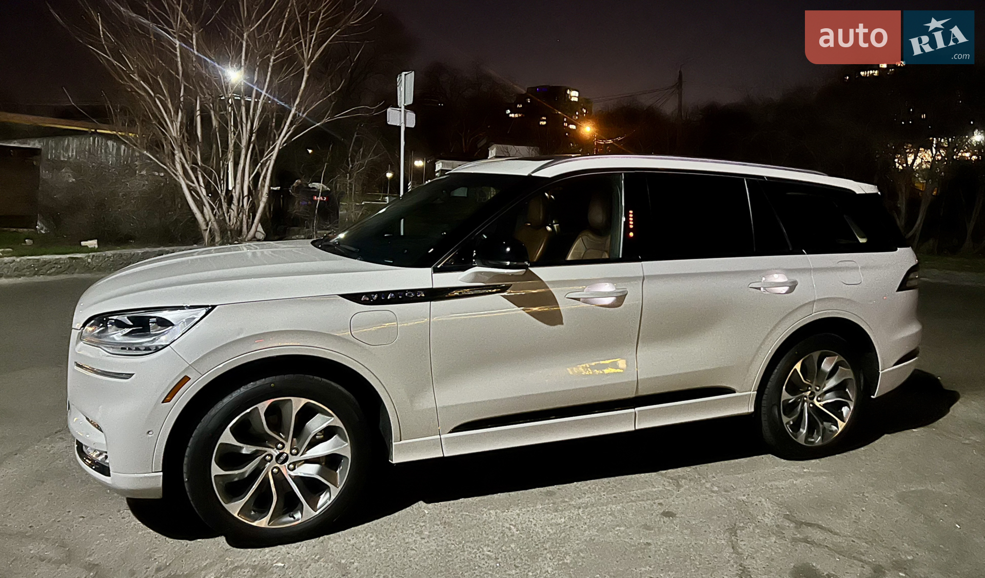 2020 Lincoln Aviator - мініатюра 11