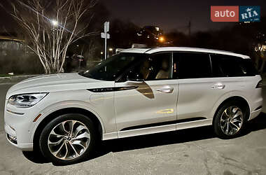 Позашляховик / Кросовер Lincoln Aviator 2020 в 