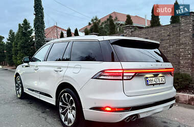 Позашляховик / Кросовер Lincoln Aviator 2020 в 
