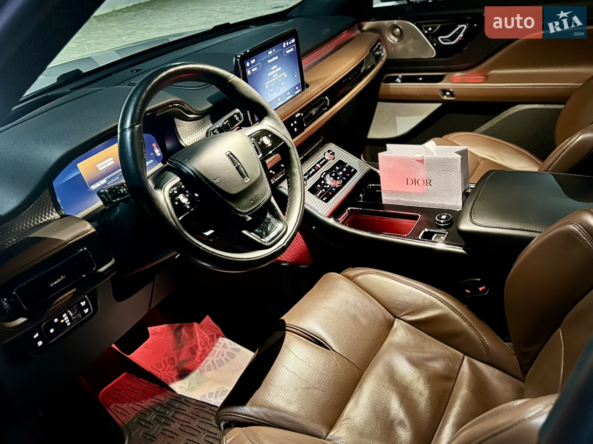 2020 Lincoln Aviator - мініатюра 35