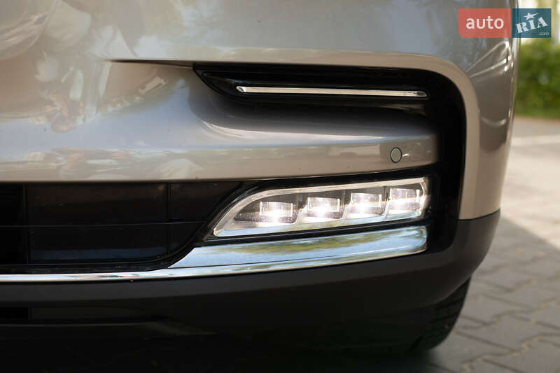 Позашляховик / Кросовер Lincoln Aviator 2020 в Києві