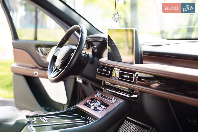 Позашляховик / Кросовер Lincoln Aviator 2020 в Києві