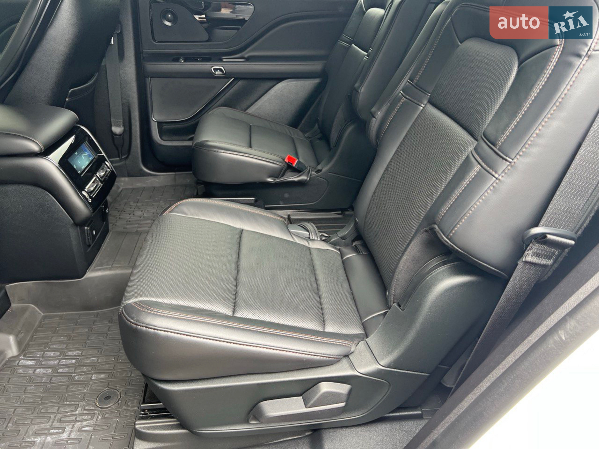 2021 Lincoln Aviator - мініатюра 34