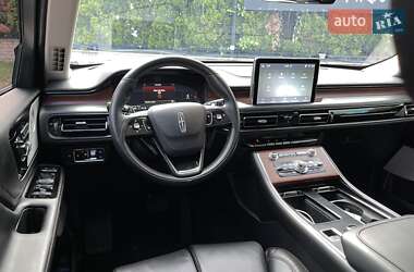 Позашляховик / Кросовер Lincoln Aviator 2022 в 