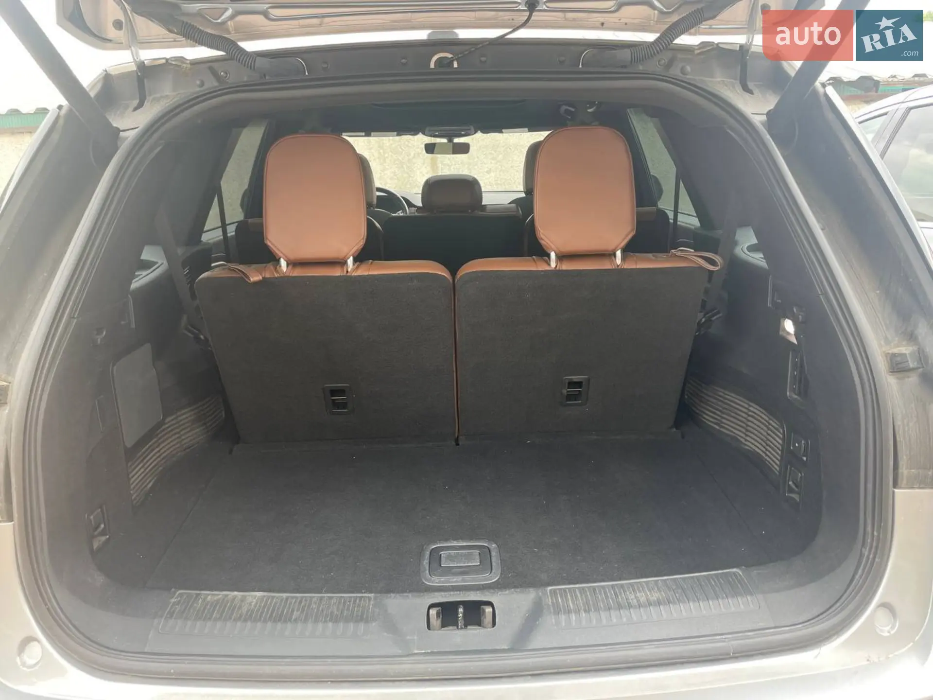 2021 Lincoln Aviator - мініатюра 3