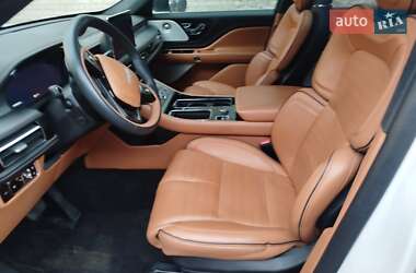 Внедорожник / Кроссовер Lincoln Aviator 2023 в 