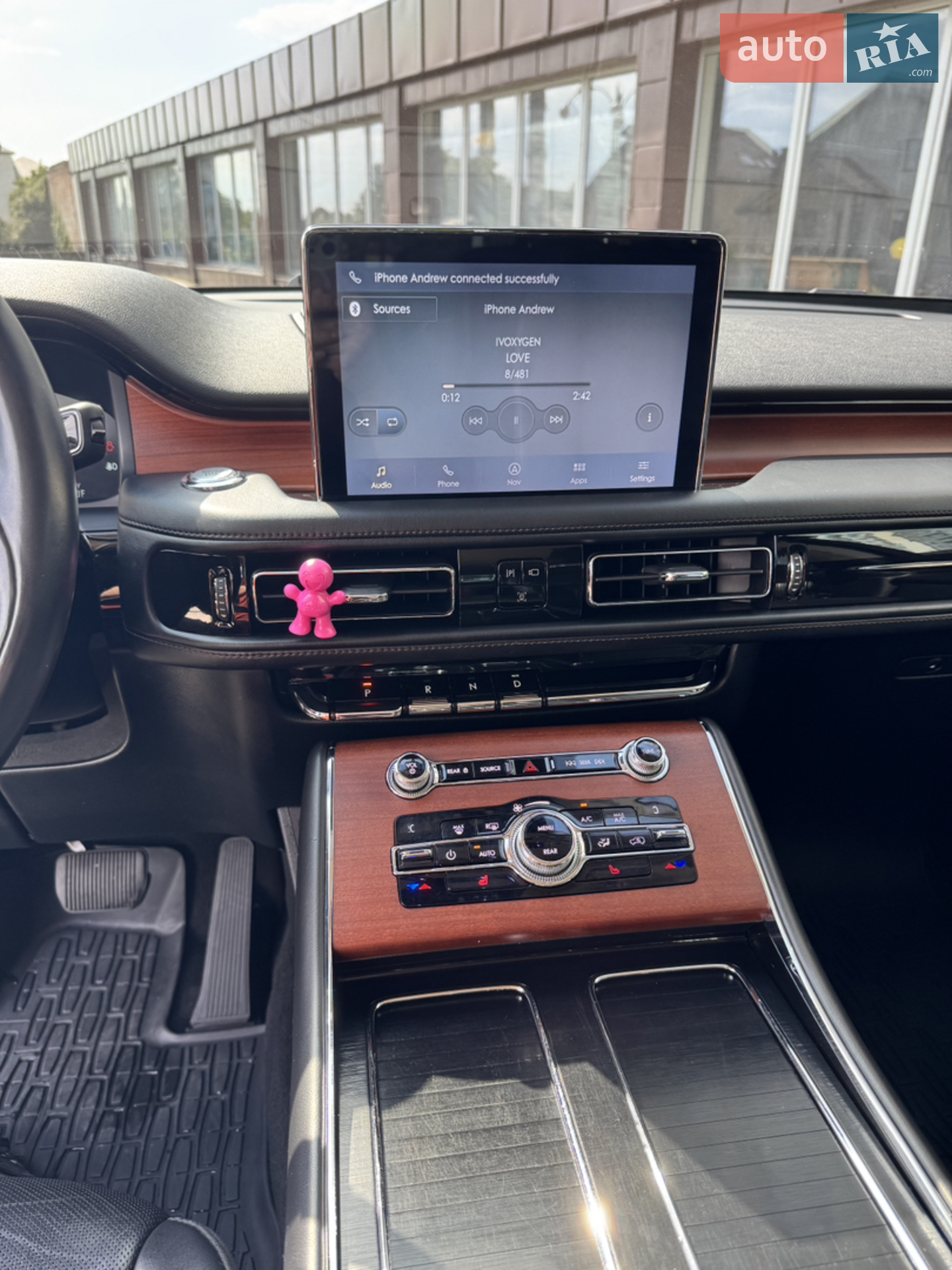 2020 Lincoln Aviator - мініатюра 18