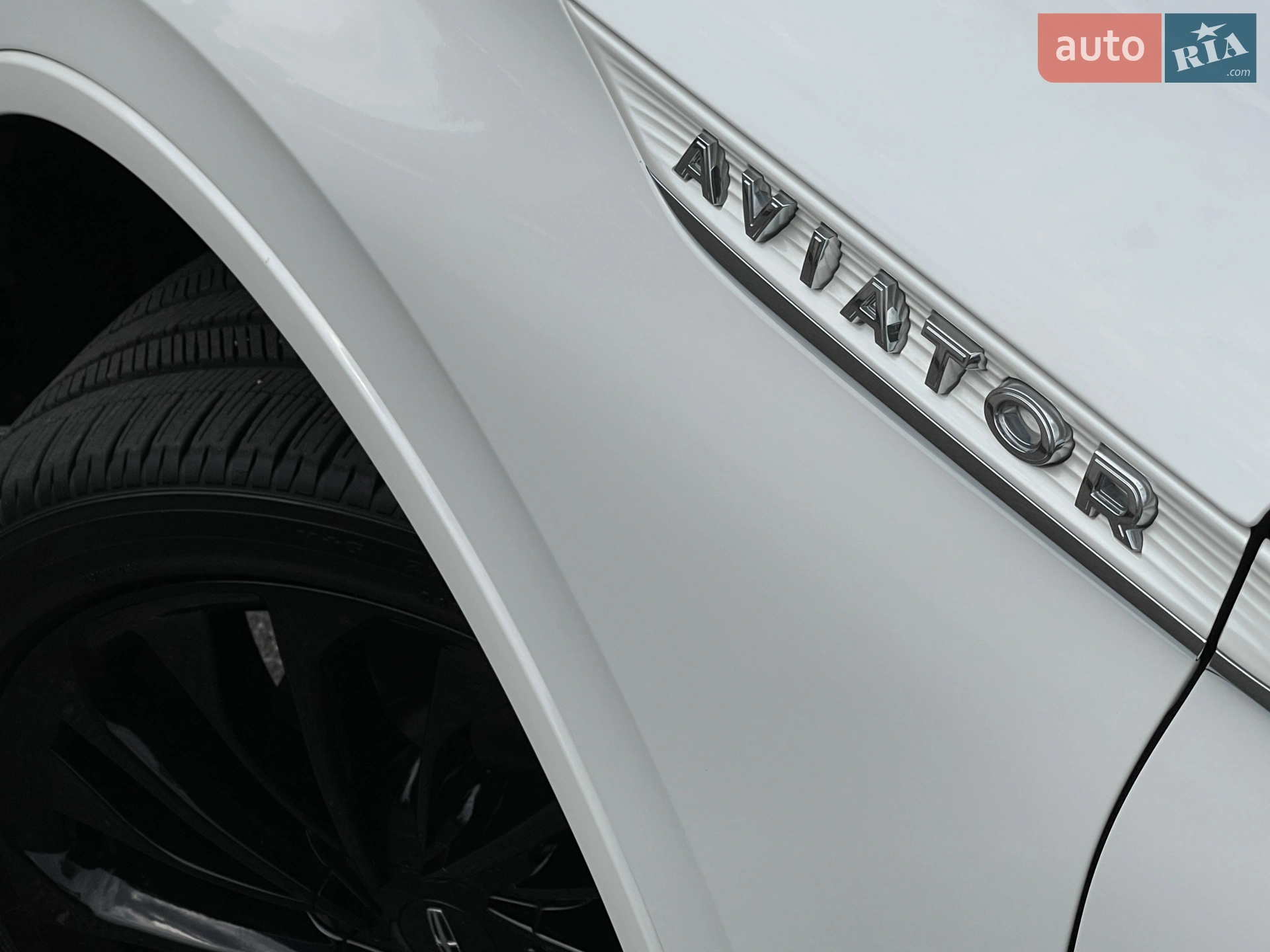 2020 Lincoln Aviator - мініатюра 14