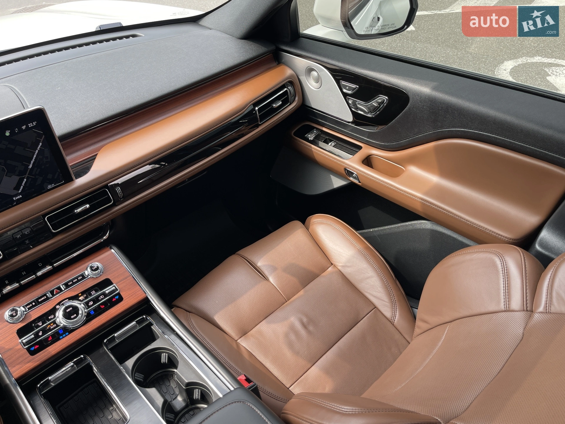 2020 Lincoln Aviator - мініатюра 16