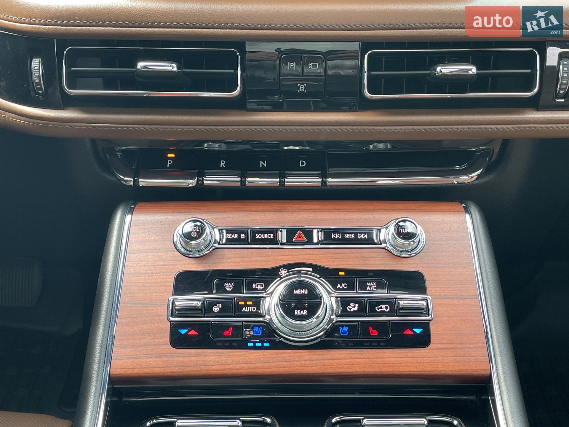 2020 Lincoln Aviator - мініатюра 22