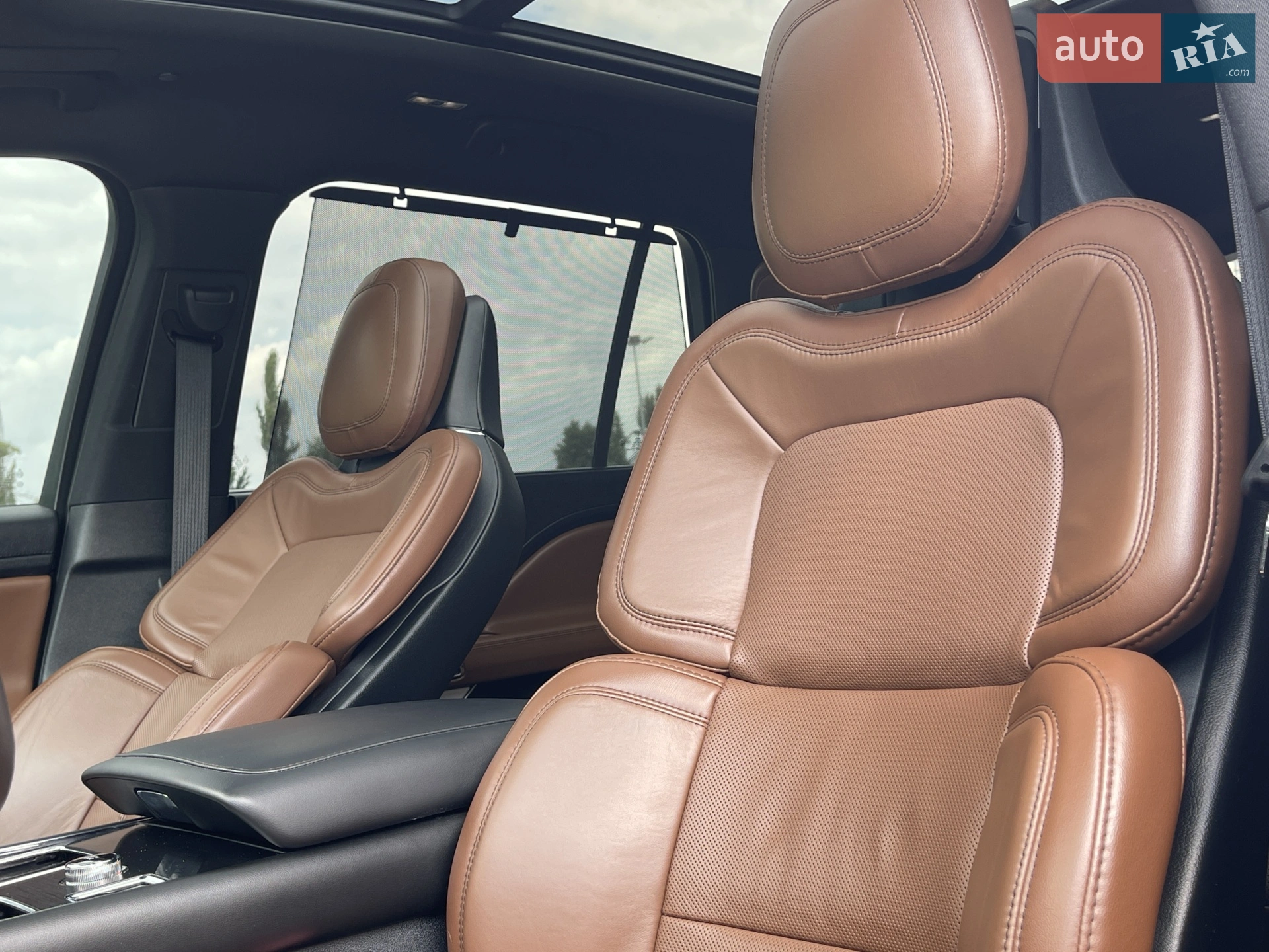 2020 Lincoln Aviator - мініатюра 28
