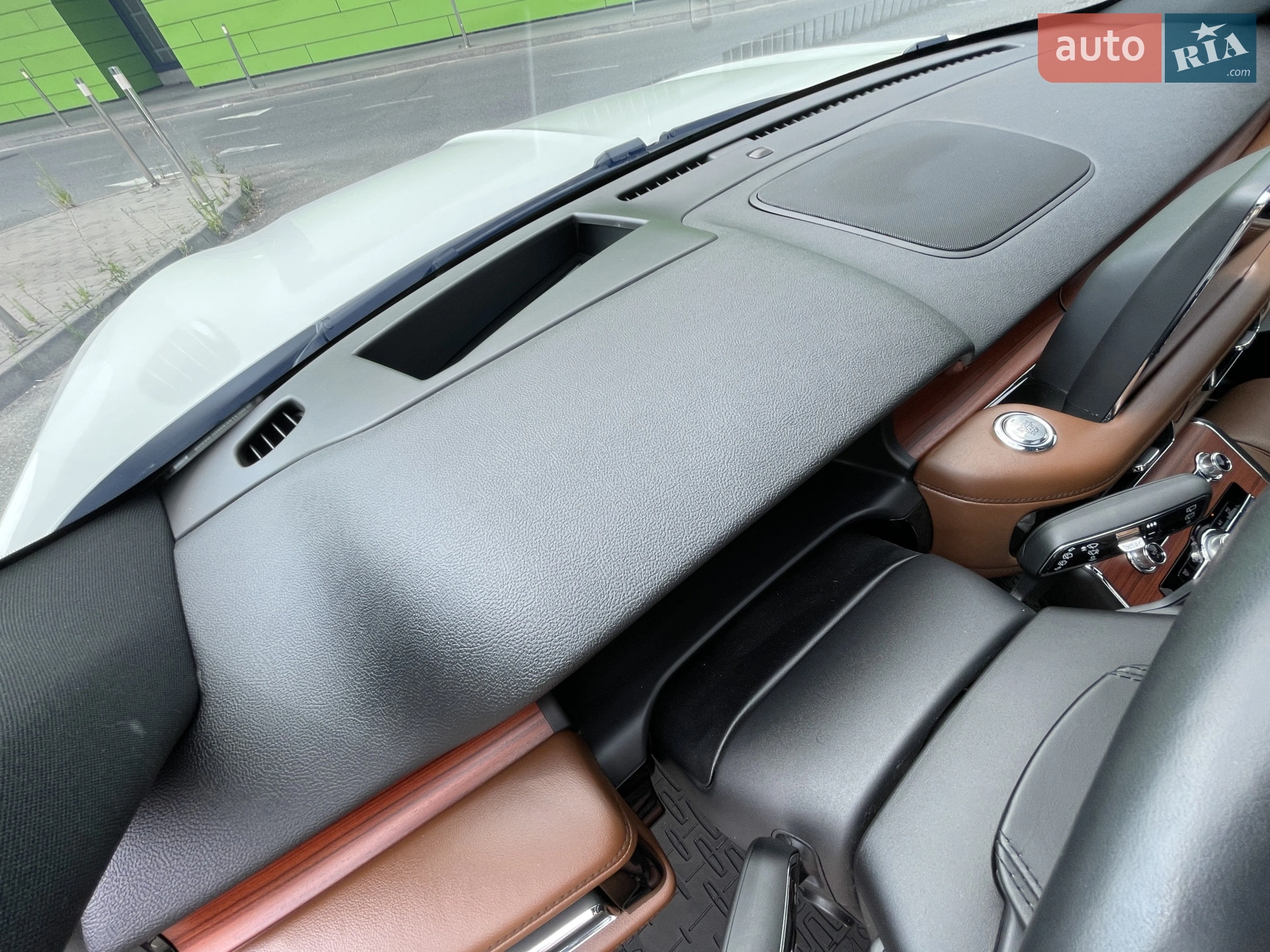 2020 Lincoln Aviator - мініатюра 29