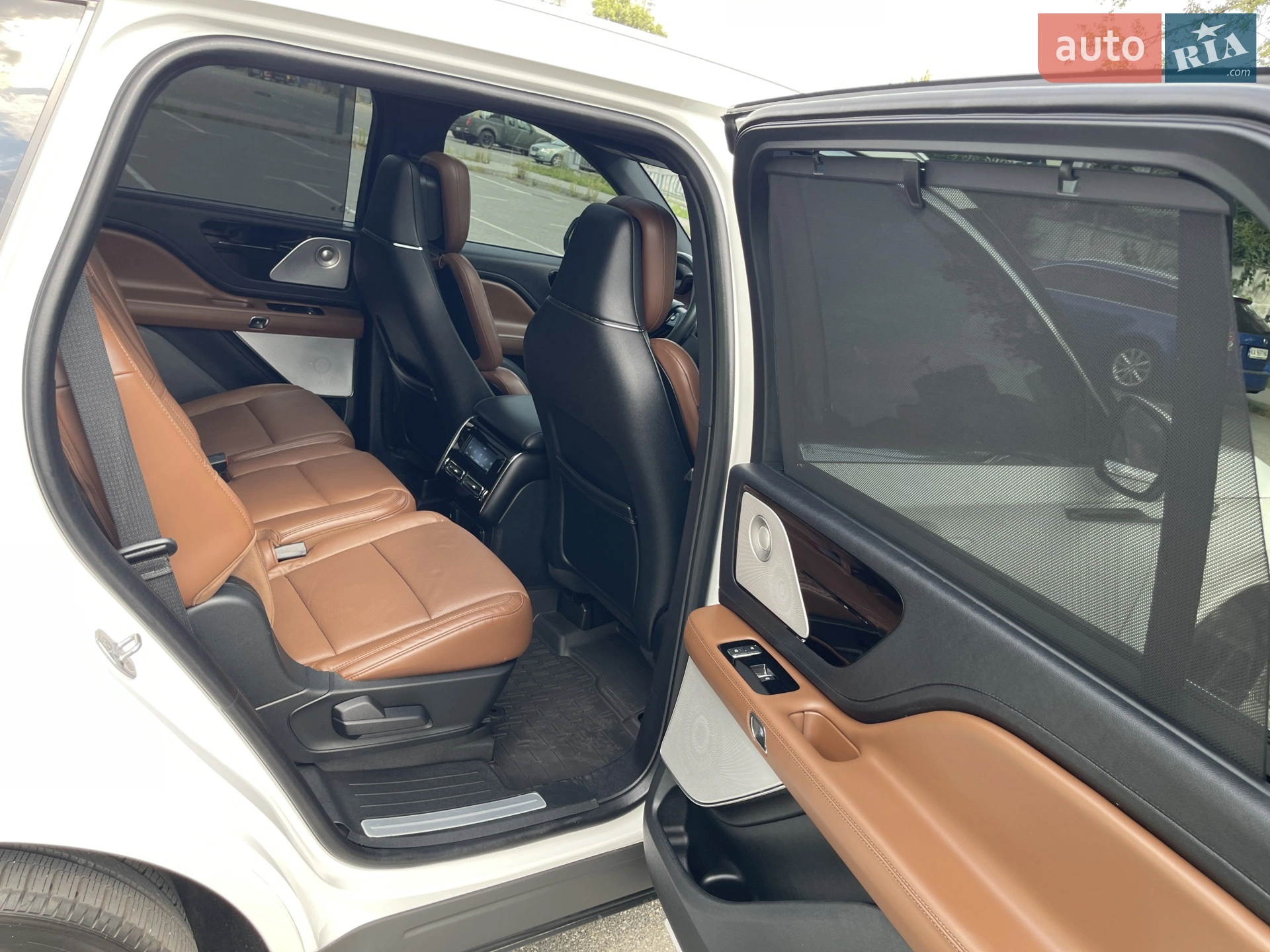 2020 Lincoln Aviator - мініатюра 43