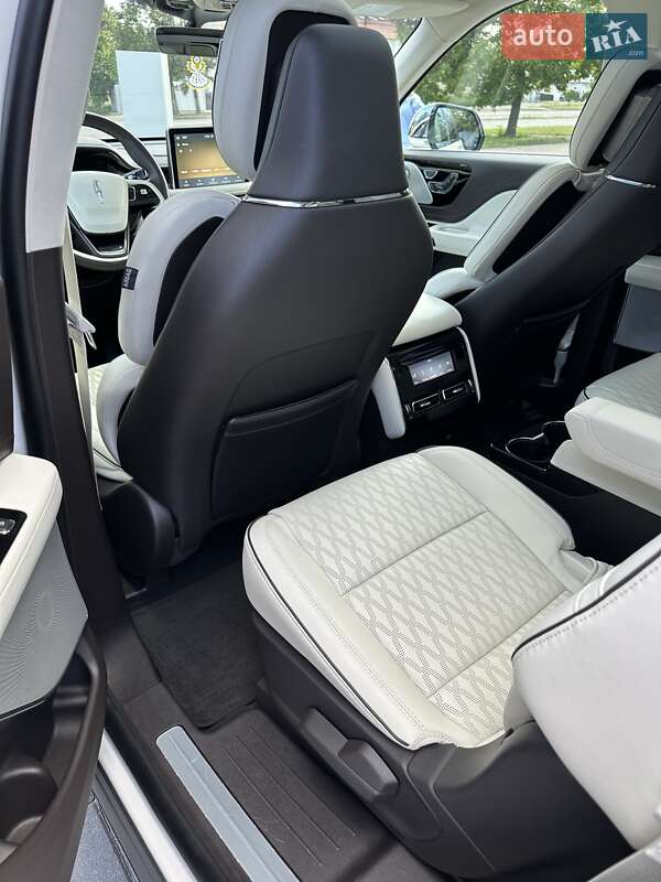 Внедорожник / Кроссовер Lincoln Aviator 2021 в Киеве