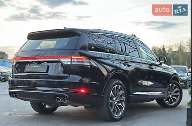 Внедорожник / Кроссовер Lincoln Aviator 2023 в 