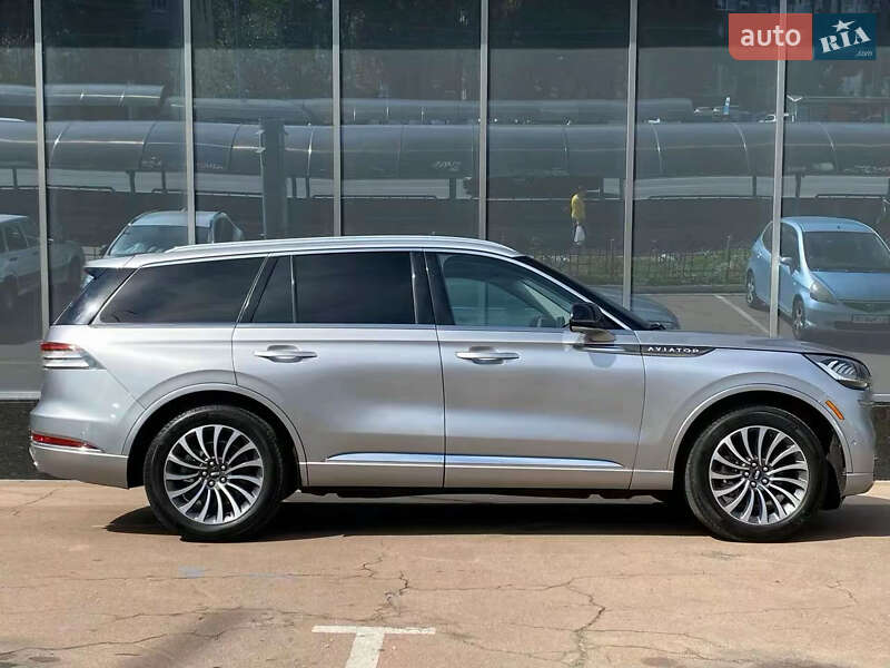 Позашляховик / Кросовер Lincoln Aviator 2019 в Києві фото 11 Позашляховик / Кросовер Lincoln Aviator 2019 в Києві